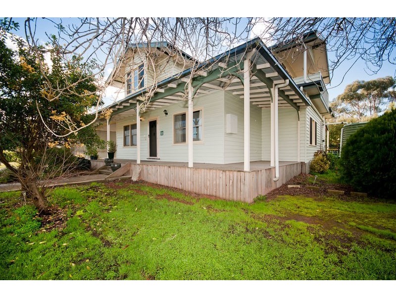 42 Barry Street, Birregurra VIC 3242