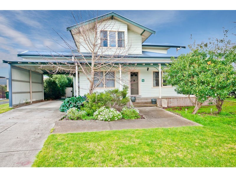 42 Barry Street, Birregurra VIC 3242