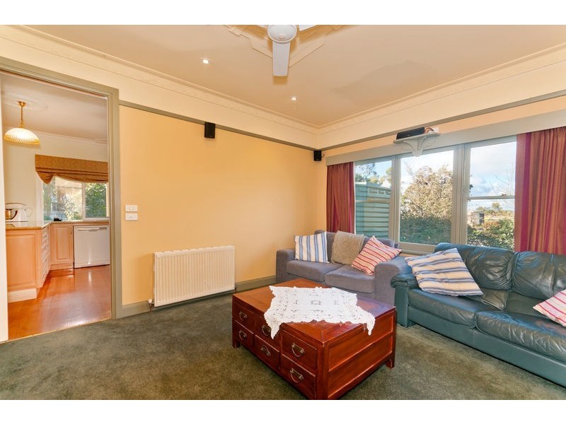 42 Barry Street, Birregurra VIC 3242
