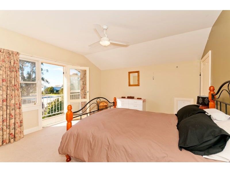 42 Barry Street, Birregurra VIC 3242