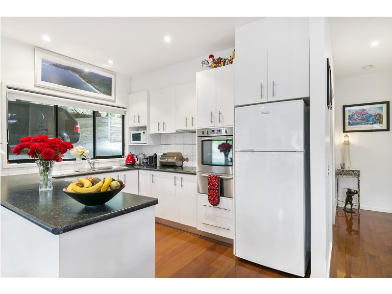 5/12 Lascelles Terrace, Lorne VIC 3232