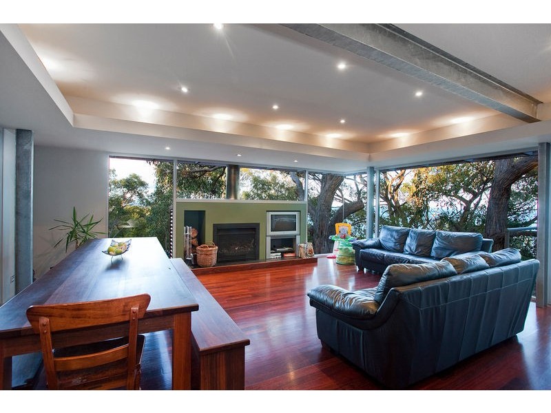 2/17 Minapre Street, Lorne VIC 3232