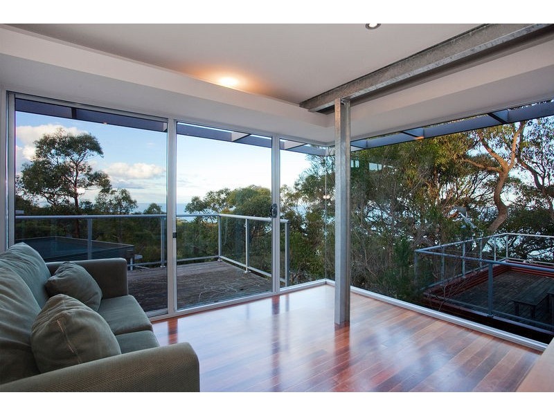 2/17 Minapre Street, Lorne VIC 3232