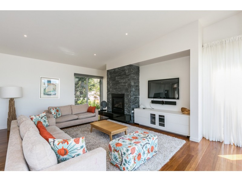 24A Toorak Terrace, Lorne VIC 3232