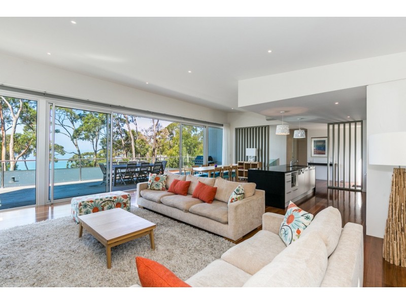 24A Toorak Terrace, Lorne VIC 3232