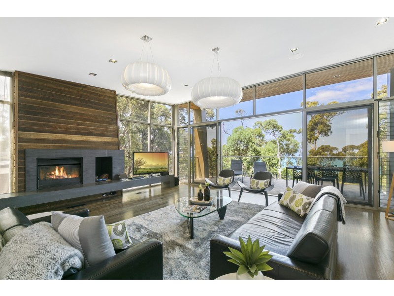 24B Toorak Terrace, Lorne VIC 3232