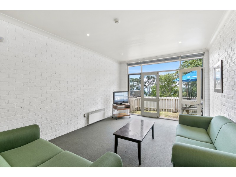 1, 2, 3 & 4/178 Mountjoy Parade, Lorne VIC 3232