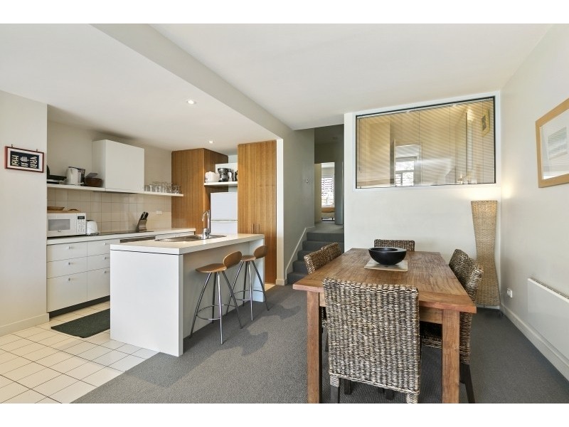 20/256 – 260 Mountjoy Parade, Lorne VIC 3232