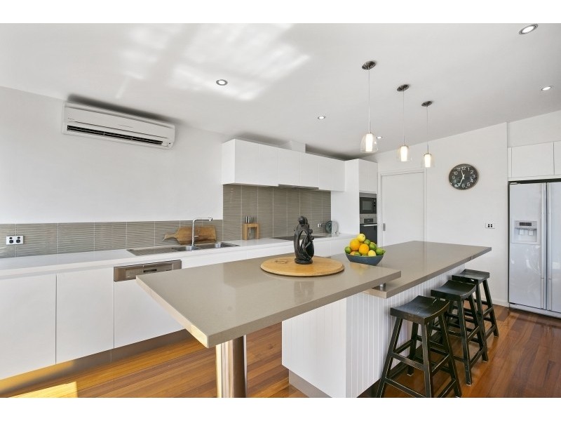 15 Moorhouse Street, Lorne VIC 3232