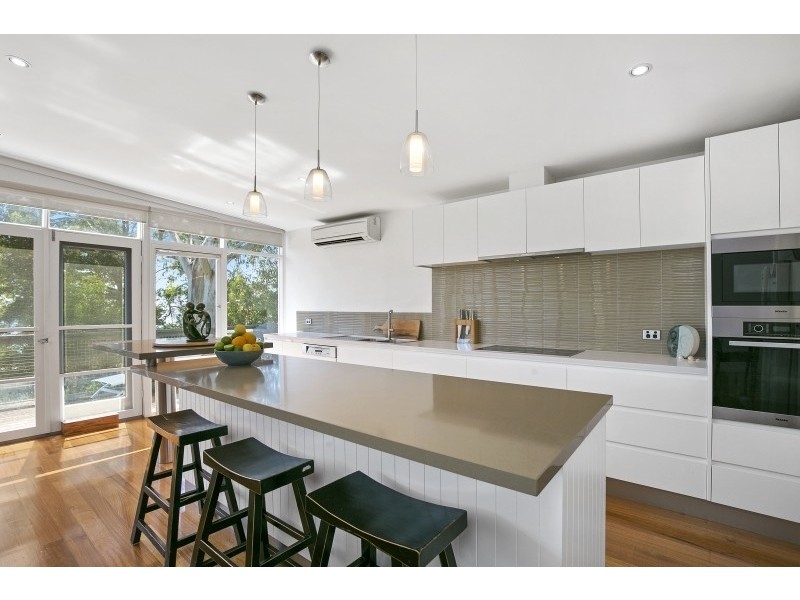 15 Moorhouse Street, Lorne VIC 3232