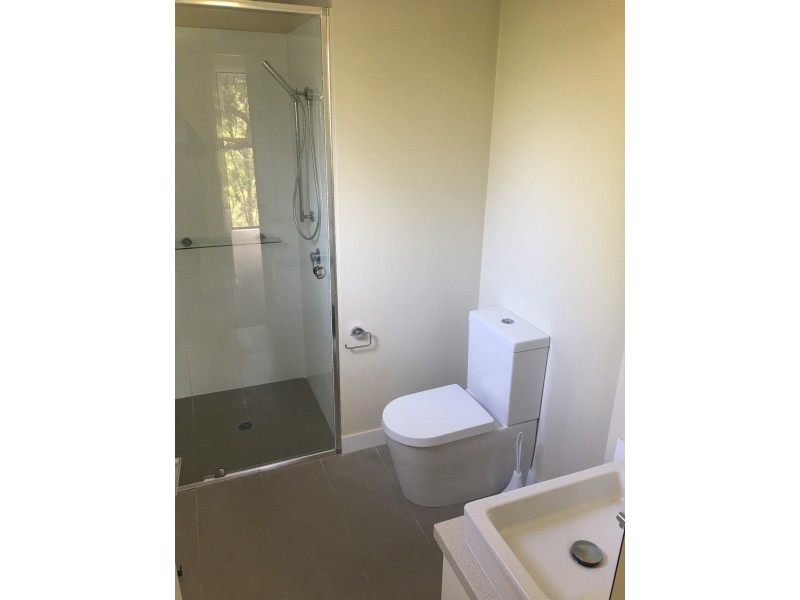 2/2-15 Hopetoun Terrace, Lorne VIC 3232