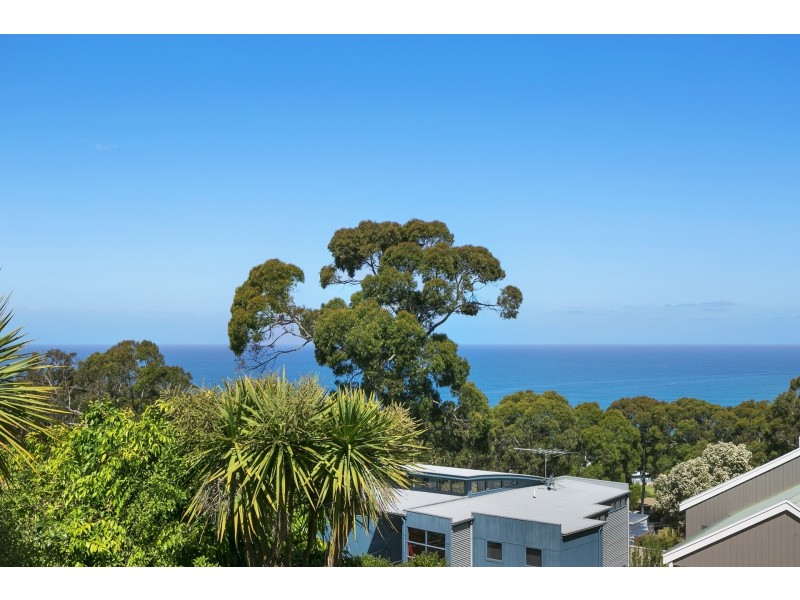 22 Normanby Terrace, Lorne VIC 3232