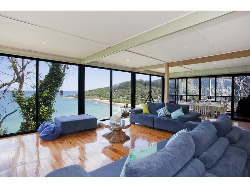 25 Iluka Avenue, Wye River VIC 3221
