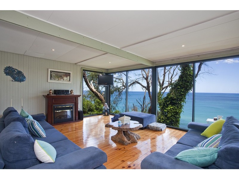 25 Iluka Avenue, Wye River VIC 3221