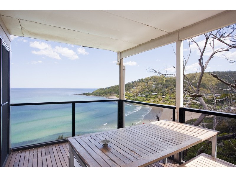 25 Iluka Avenue, Wye River VIC 3221