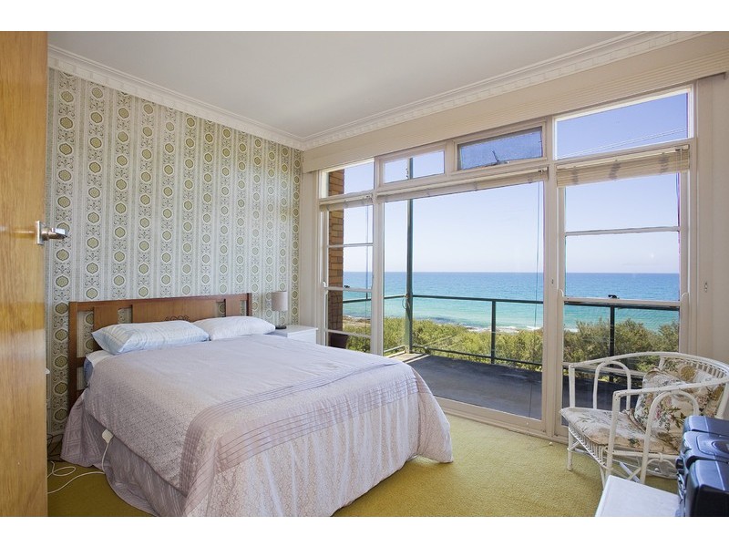 81 Hall Street, Lorne VIC 3232