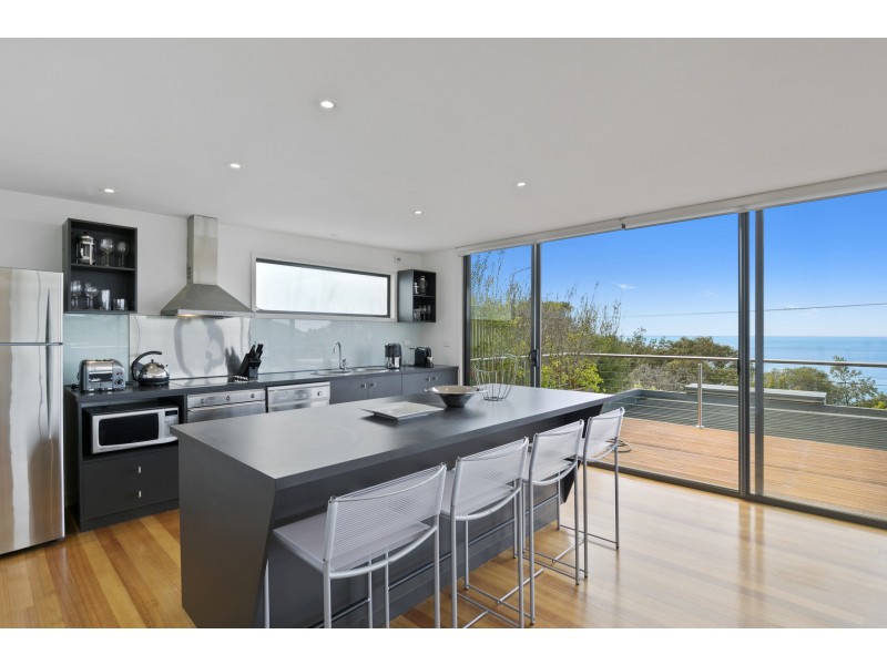 2/43 Dorman Street, Lorne VIC 3232