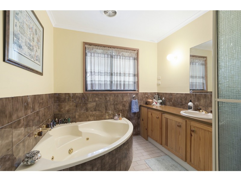 15 Allen Street, Lorne VIC 3232