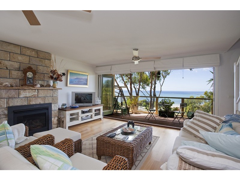 6A Fernleigh Terrace, Lorne VIC 3232