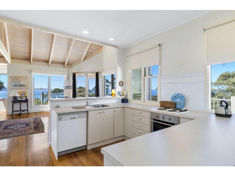 68 Charles Street, Lorne VIC 3232