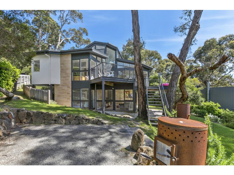 23 Toorak Terrace, Lorne VIC 3232