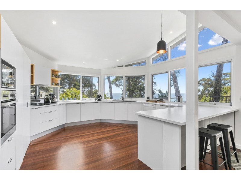 23 Toorak Terrace, Lorne VIC 3232