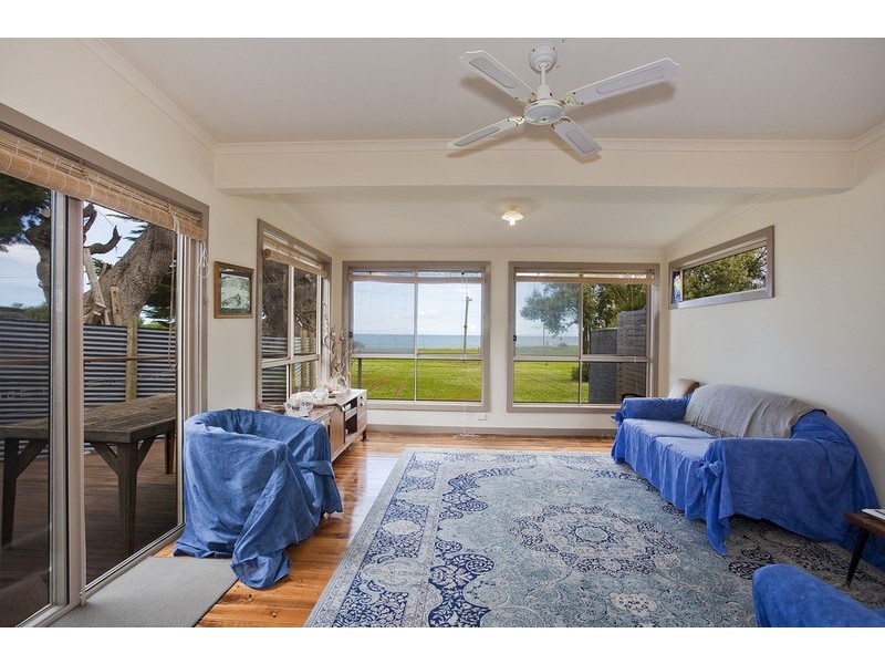 7 Sarsfield Street, Separation Creek VIC 3221