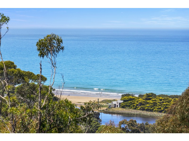 1/8 Hopetoun Terrace, Lorne VIC 3232