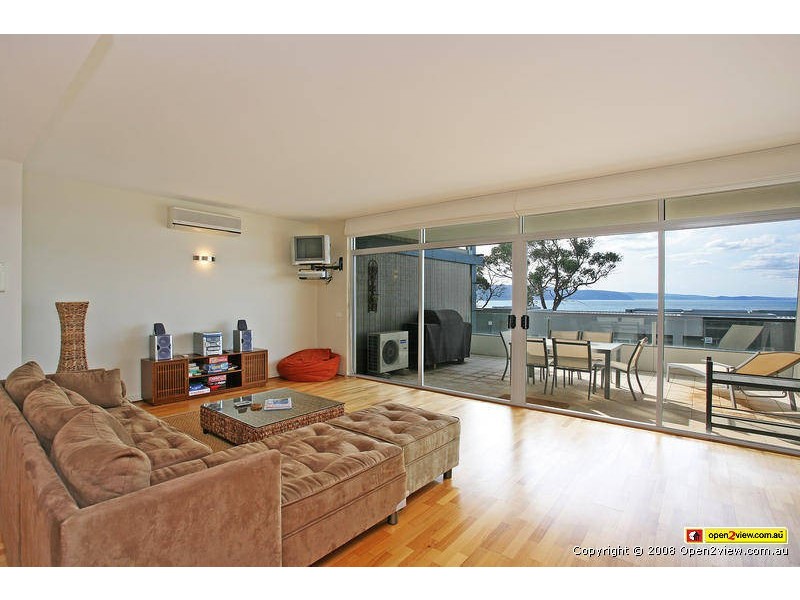 17/256-260 Mountjoy Parade, Lorne VIC 3232