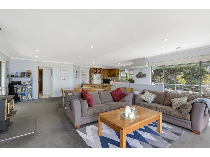 2 Minapre Street, Lorne VIC 3232