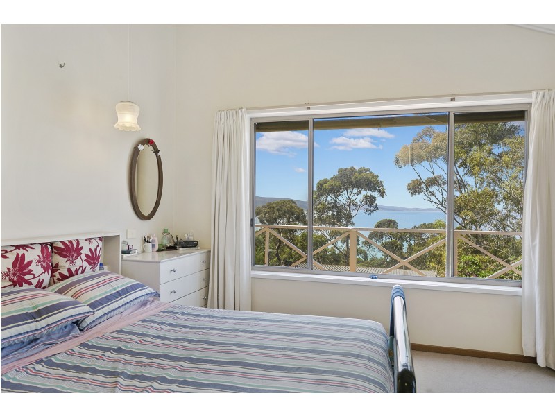 51 Charles Street, Lorne VIC 3232