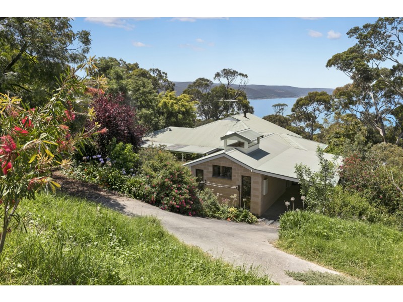 51 Charles Street, Lorne VIC 3232