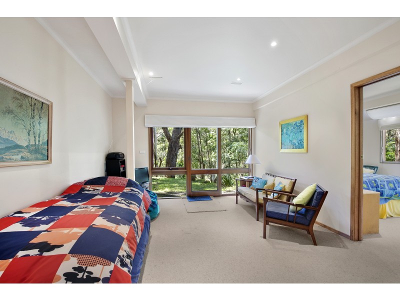 18 Richardson Boulevard, Lorne VIC 3232