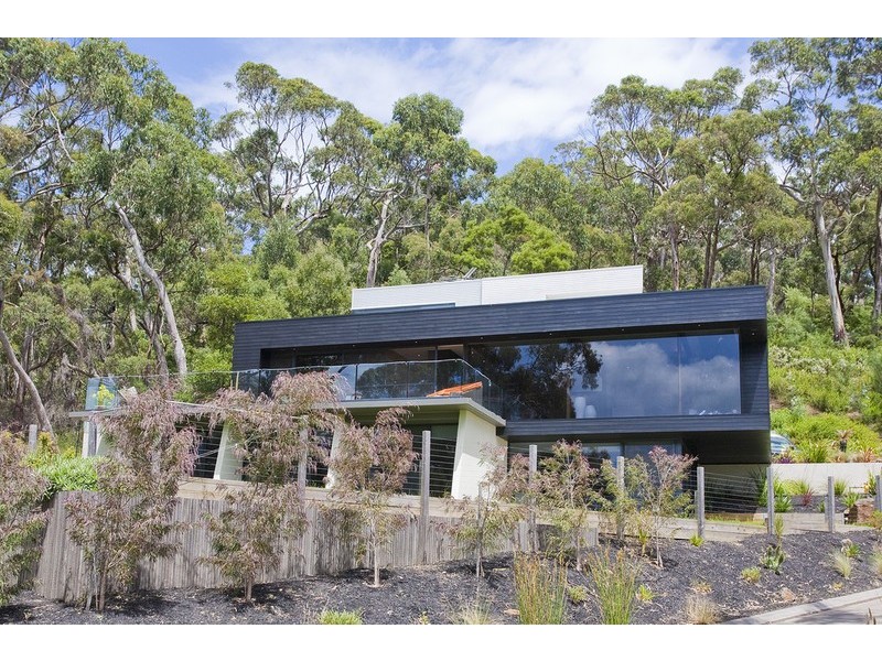 26 Toorak Terrace, Lorne VIC 3232