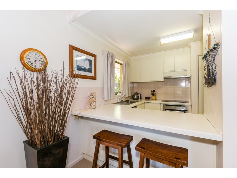 1/11-13 Belvedere Terrace, Lorne VIC 3232