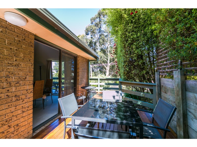 1/11-13 Belvedere Terrace, Lorne VIC 3232