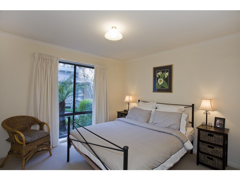 1/11-13 Belvedere Terrace, Lorne VIC 3232