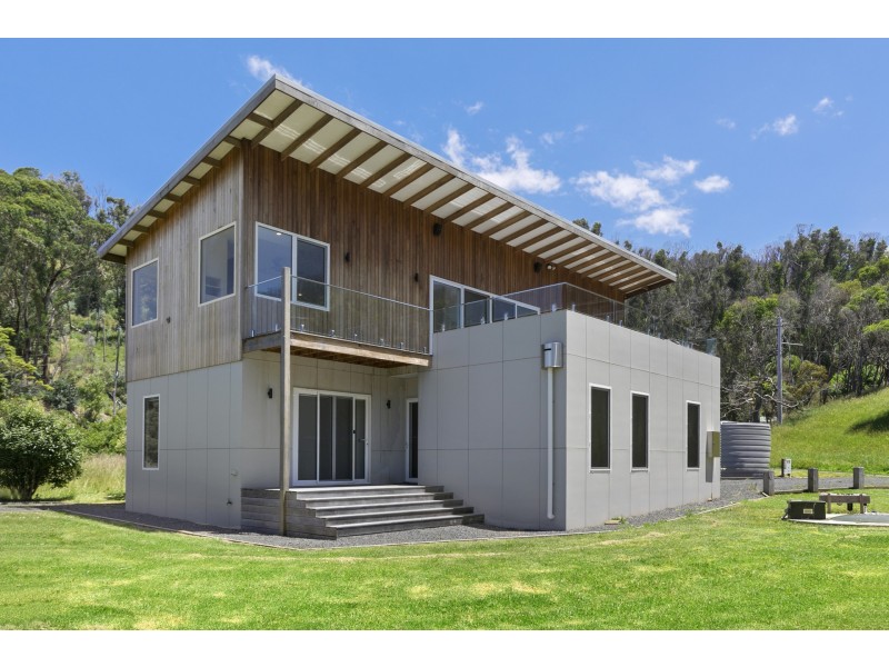 19 Sarsfield Street, Separation Creek VIC 3221