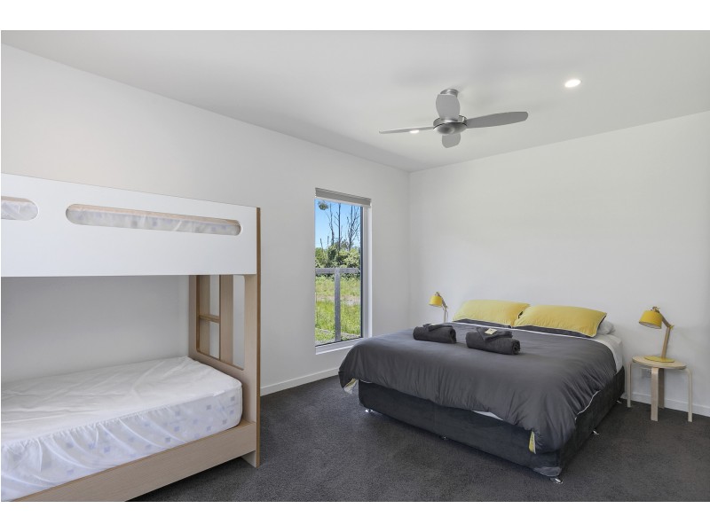 19 Sarsfield Street, Separation Creek VIC 3221