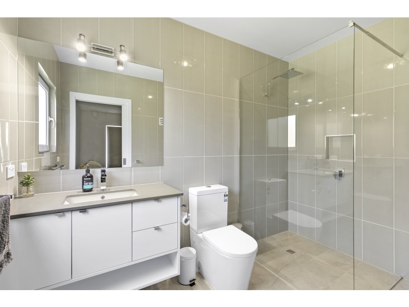 19 Sarsfield Street, Separation Creek VIC 3221