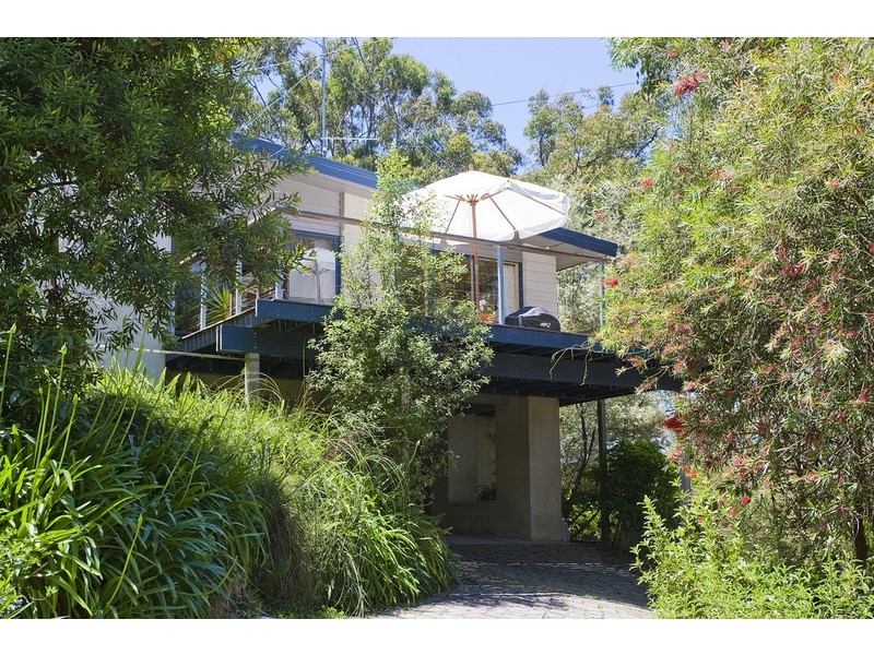 32 Waverley Avenue, Lorne VIC 3232