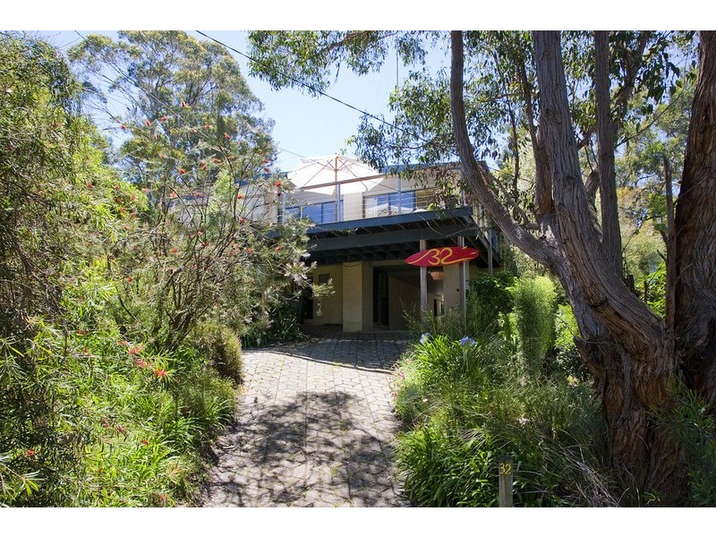 32 Waverley Avenue, Lorne VIC 3232