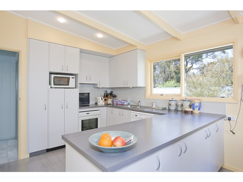 32 Waverley Avenue, Lorne VIC 3232