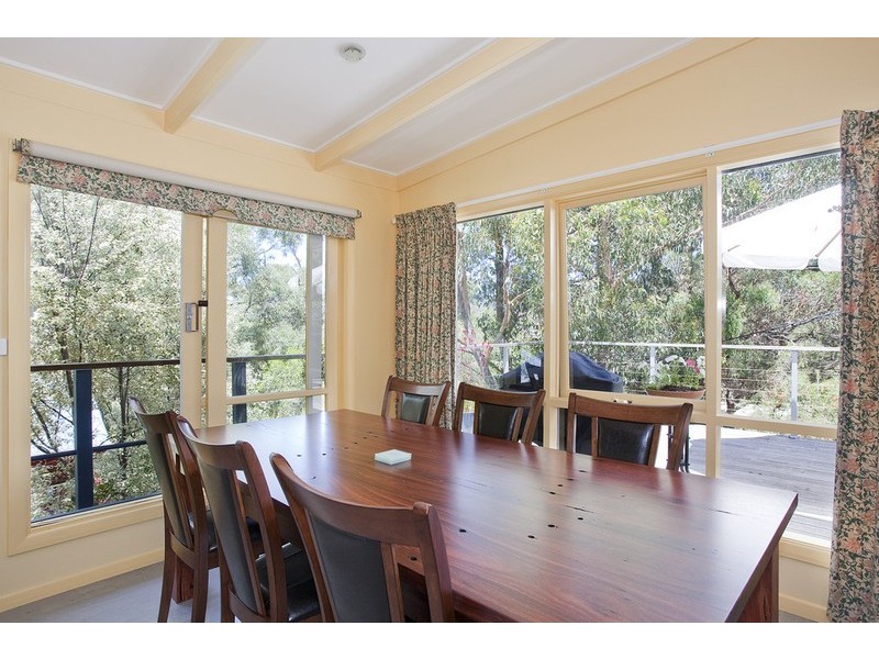 32 Waverley Avenue, Lorne VIC 3232