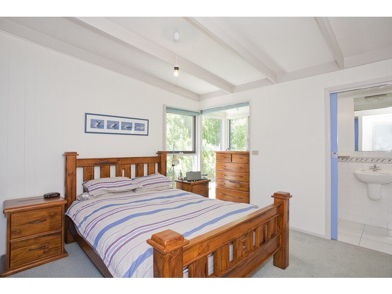 32 Waverley Avenue, Lorne VIC 3232