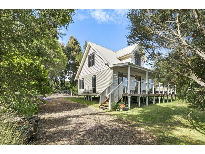 20 Aurel Road, Deans Marsh VIC 3235