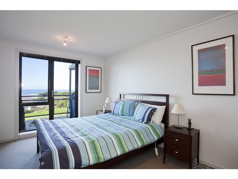 18/2-10 Ocean Road South, Lorne VIC 3232
