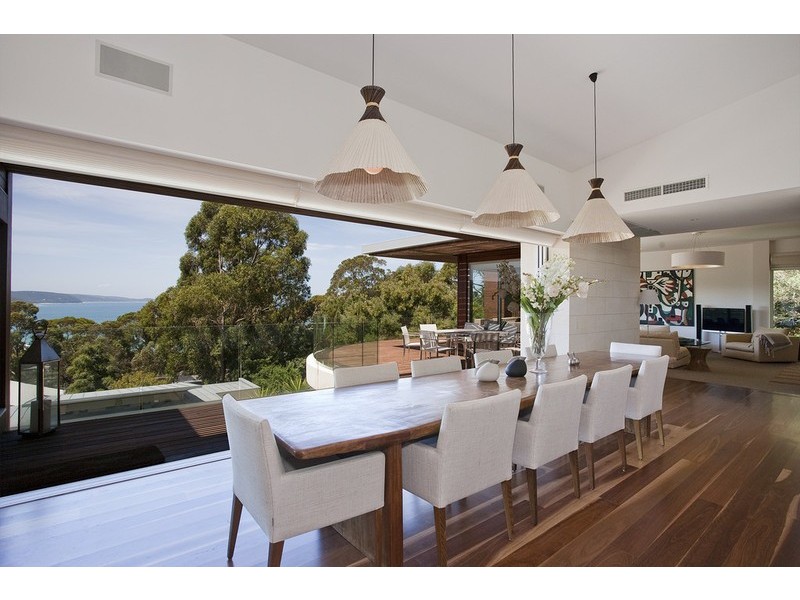 1  Roadknight Street, Lorne VIC 3232