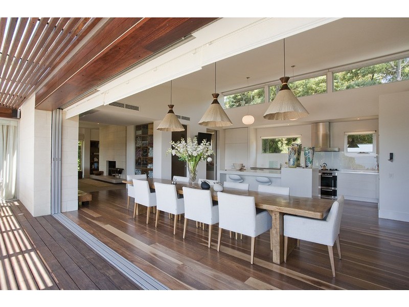 1  Roadknight Street, Lorne VIC 3232