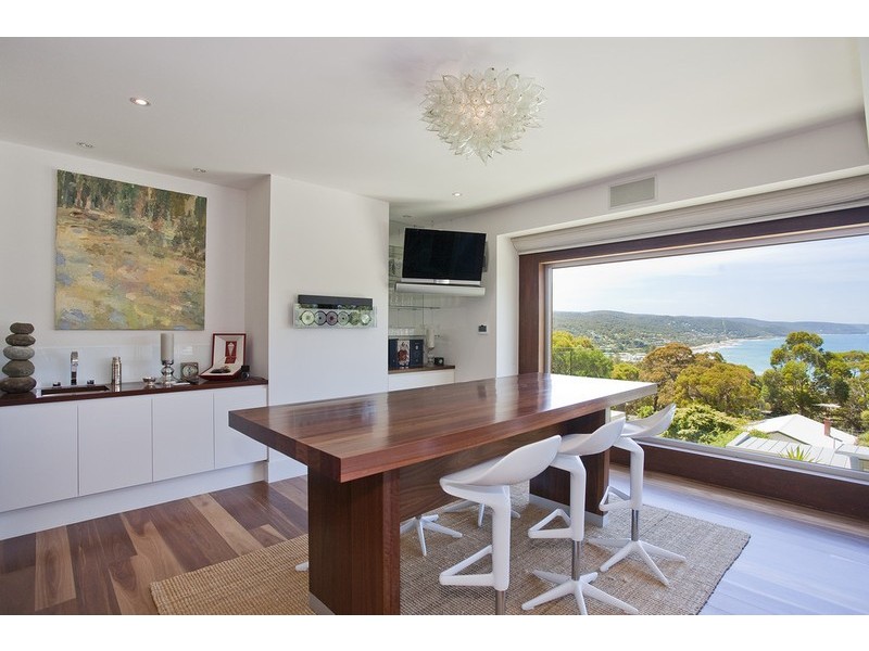 1  Roadknight Street, Lorne VIC 3232